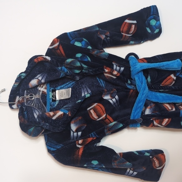 Cuddl Duds Hooded Cozy Robe Sports Balls Print - Picture 2 of 4